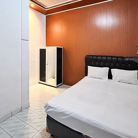 Kostel 99 Pangkal Pinang Redpartner Hotell Exteriör bild