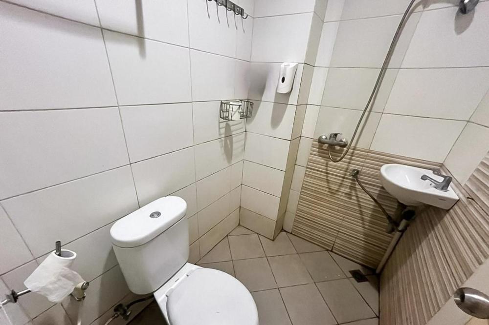 Kostel 99 Pangkal Pinang Redpartner Hotell Exteriör bild